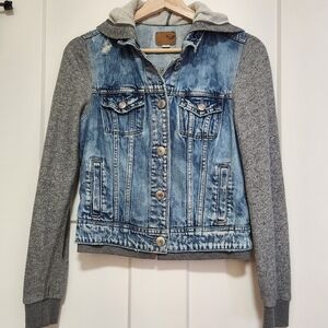 American Eagle Denim Jacket Hoodie Women’s Small Jean Knit Blue Streetwear